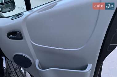 Грузовой фургон Opel Vivaro 2012 в Бродах