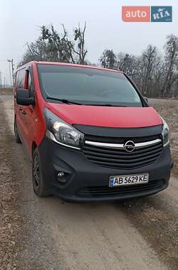 Мінівен Opel Vivaro 2015 в Вінниці