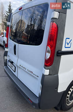 Грузопассажирский фургон Opel Vivaro 2013 в 