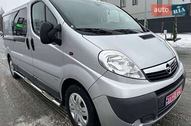 Мінівен Opel Vivaro 2014 в Луцьку