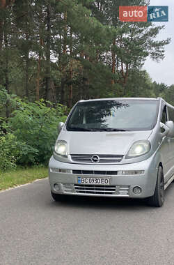 Мінівен Opel Vivaro 2004 в Львові