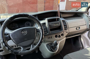 Минивэн Opel Vivaro 2010 в 