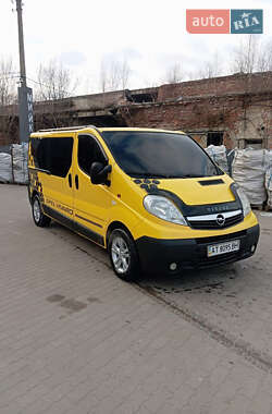 Минивэн Opel Vivaro 2006 в Каменец-Подольском