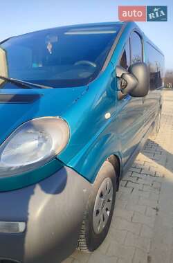 Минивэн Opel Vivaro 2004 в 