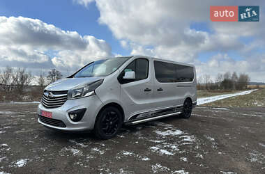 Минивэн Opel Vivaro 2017 в Дубно