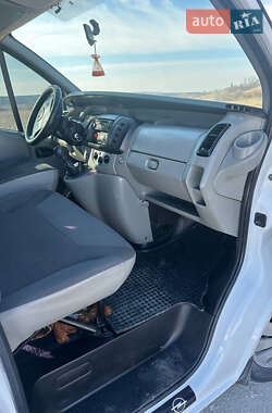 Мінівен Opel Vivaro 2009 в 