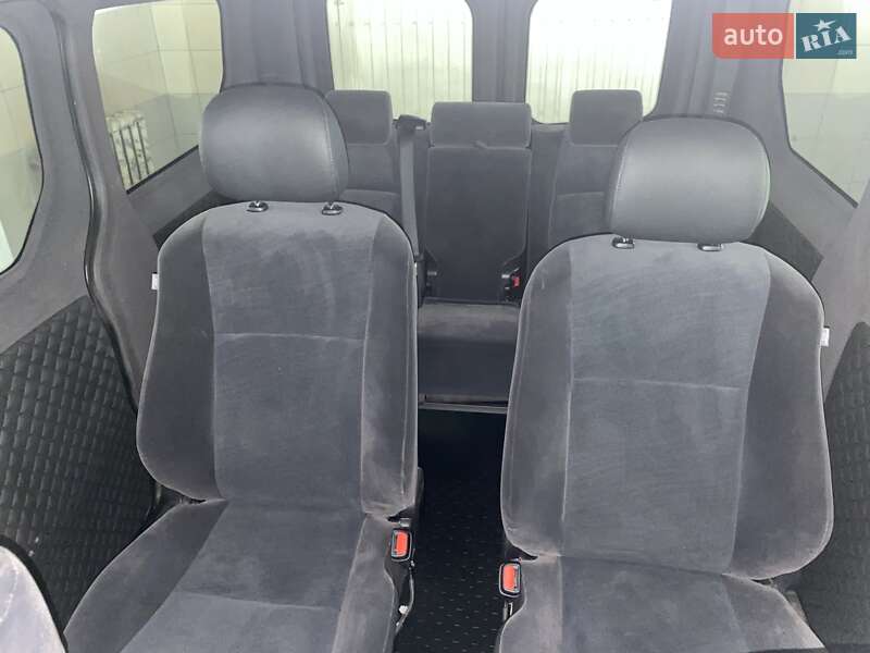 Минивэн Opel Vivaro 2016 в Умани