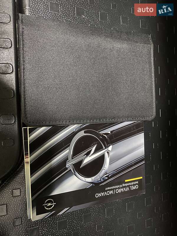 Минивэн Opel Vivaro 2016 в Умани