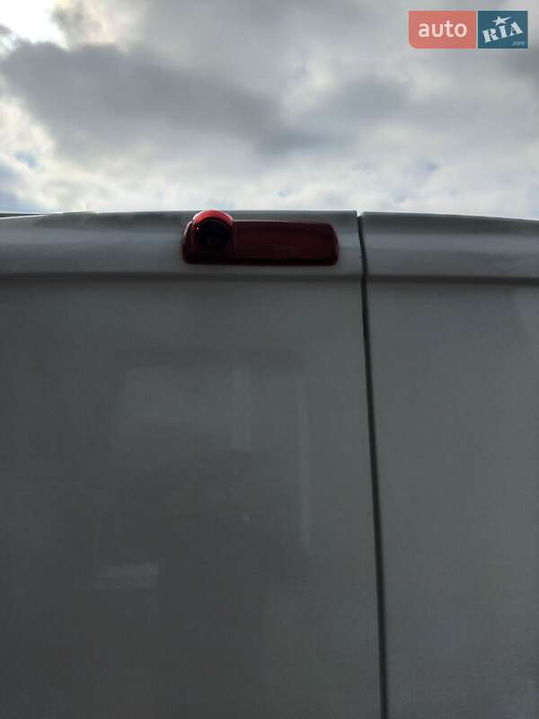 Грузовой фургон Opel Vivaro 2016 в Боярке