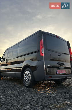 Мінівен Opel Vivaro 2012 в 