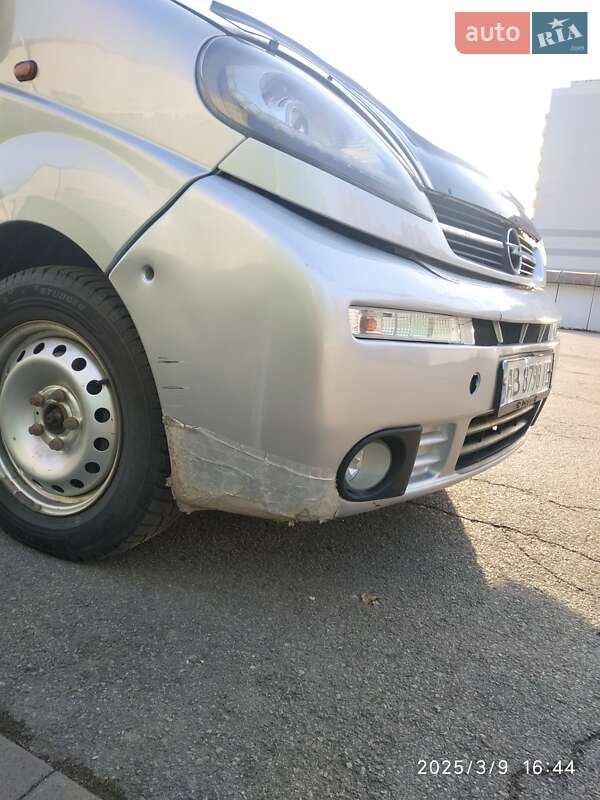 Минивэн Opel Vivaro 2006 в Виннице