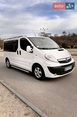 Opel Vivaro 2013 Opel Vivaro 2013