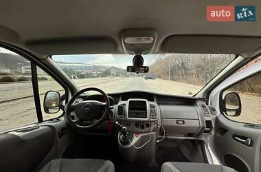 Минивэн Opel Vivaro 2013 в 
