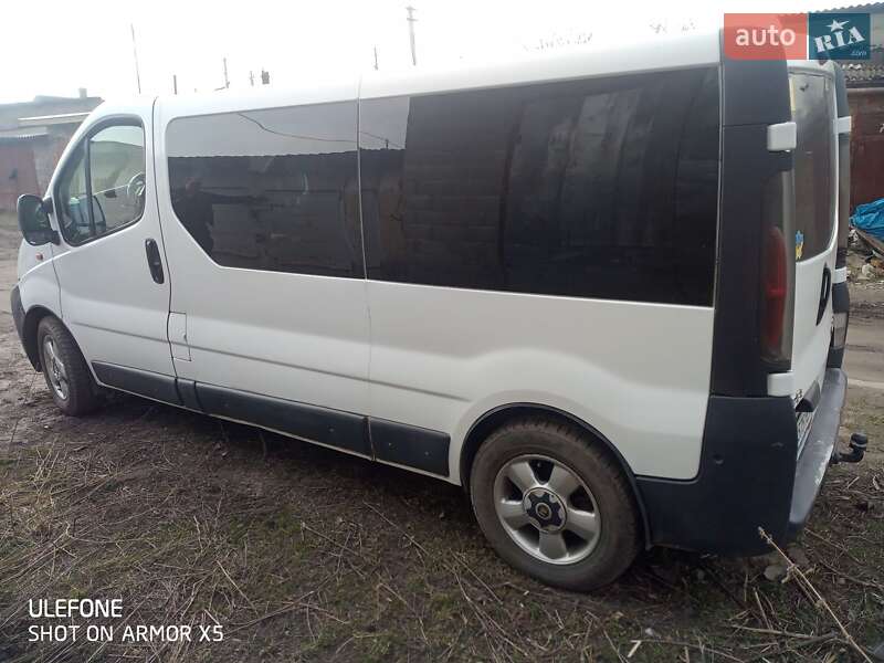 Минивэн Opel Vivaro 2003 в Нововолынске