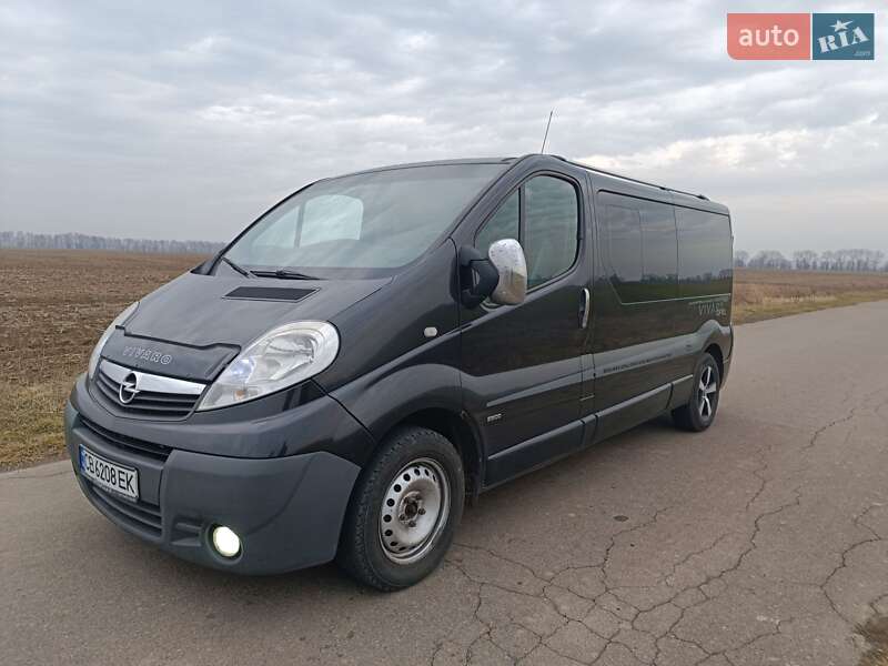 Минивэн Opel Vivaro 2014 в Чернигове