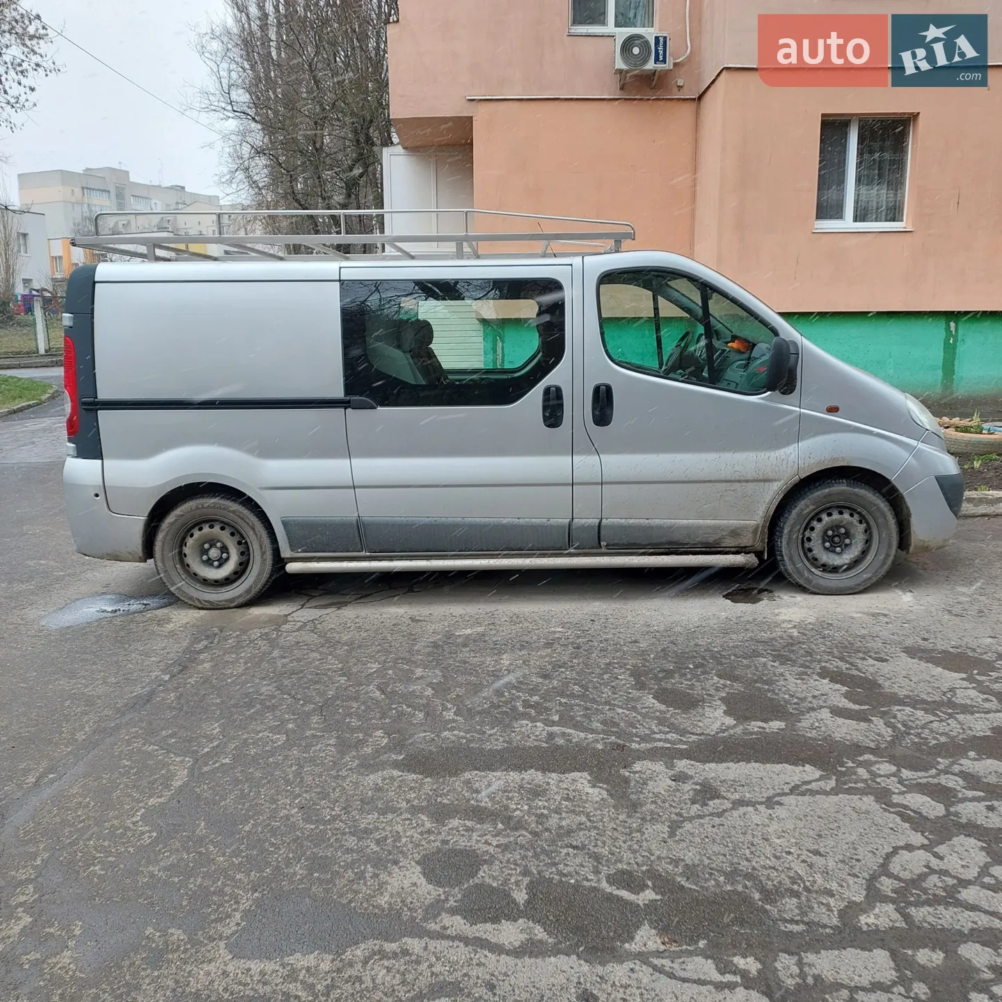 2011 Opel Vivaro - мініатюра 2