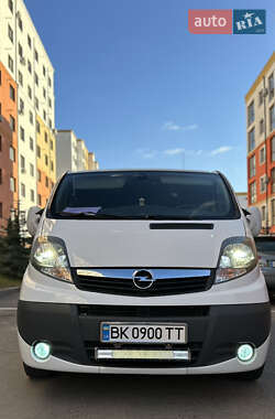 Грузовой фургон Opel Vivaro 2014 в Ровно