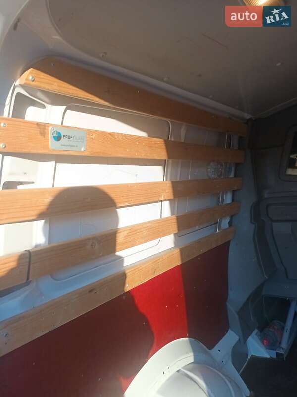 Грузовой фургон Opel Vivaro 2013 в Ирпене