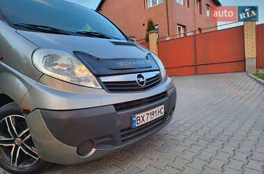 Минивэн Opel Vivaro 2007 в 