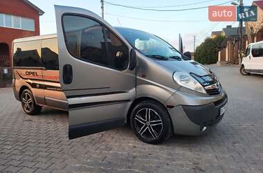 Минивэн Opel Vivaro 2007 в 