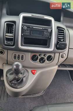 Минивэн Opel Vivaro 2013 в 