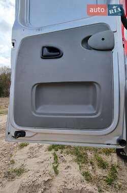 Минивэн Opel Vivaro 2013 в 