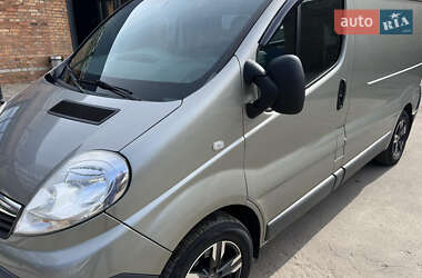 Грузовой фургон Opel Vivaro 2014 в 