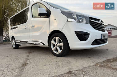 Минивэн Opel Vivaro 2017 в 