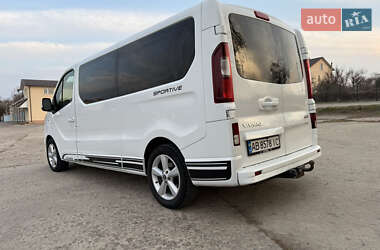 Минивэн Opel Vivaro 2017 в 