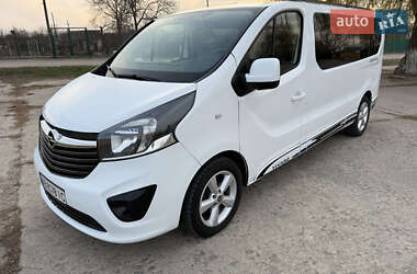 Минивэн Opel Vivaro 2017 в 