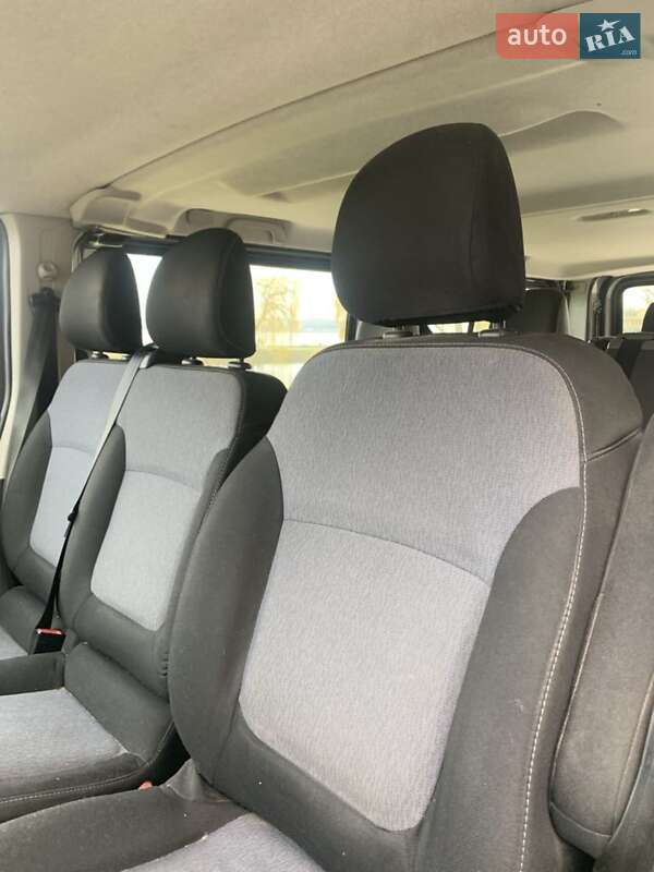 Минивэн Opel Vivaro 2015 в Ивано-Франковске