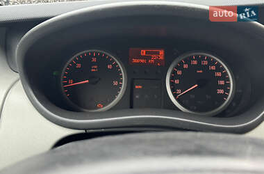 Минивэн Opel Vivaro 2014 в Самборе