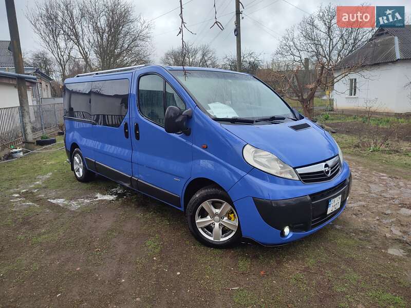 Минивэн Opel Vivaro 2011 в Умани