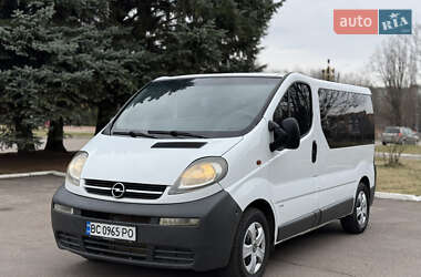 Мінівен Opel Vivaro 2003 в Рівному