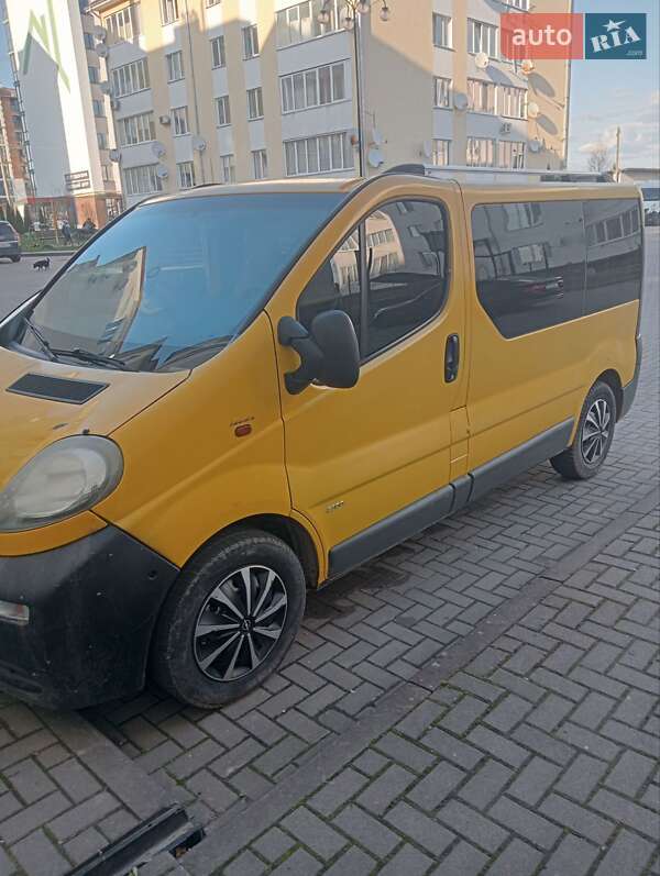 Opel Vivaro 2004