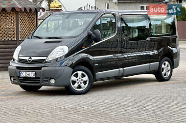 Минивэн Opel Vivaro 2014 в 