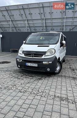 Мінівен Opel Vivaro 2004 в 