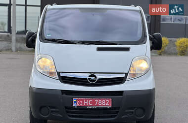 Мінівен Opel Vivaro 2013 в 