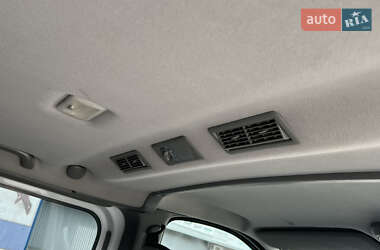 Мінівен Opel Vivaro 2013 в 