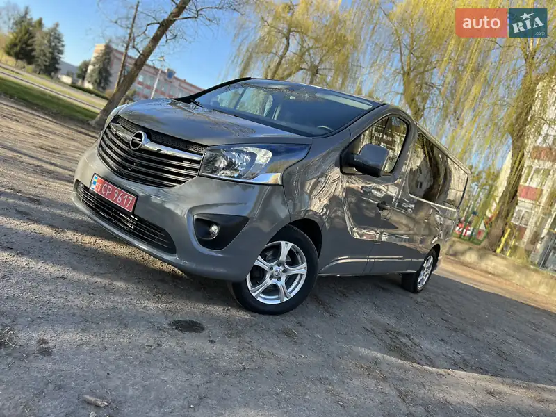Мінівен Opel Vivaro 2017 в 