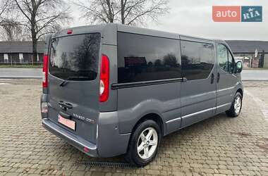 Минивэн Opel Vivaro 2013 в 