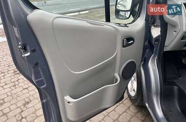 Минивэн Opel Vivaro 2013 в 