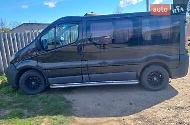 Минивэн Opel Vivaro 2003 в 