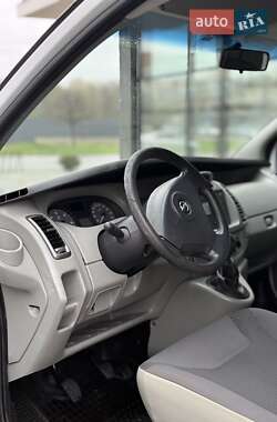Минивэн Opel Vivaro 2008 в 