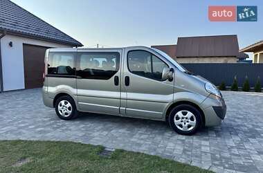Минивэн Opel Vivaro 2013 в 