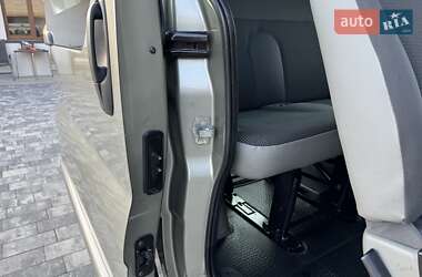 Минивэн Opel Vivaro 2013 в 