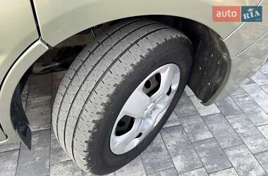 Минивэн Opel Vivaro 2013 в 
