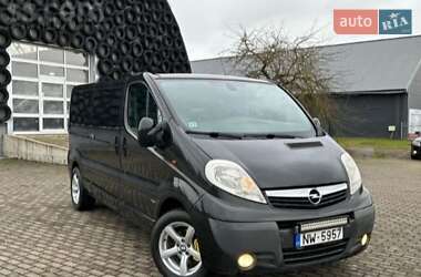 Минивэн Opel Vivaro 2011 в 