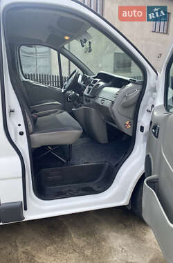 Мінівен Opel Vivaro 2014 в 
