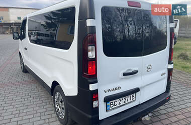 Минивэн Opel Vivaro 2015 в 